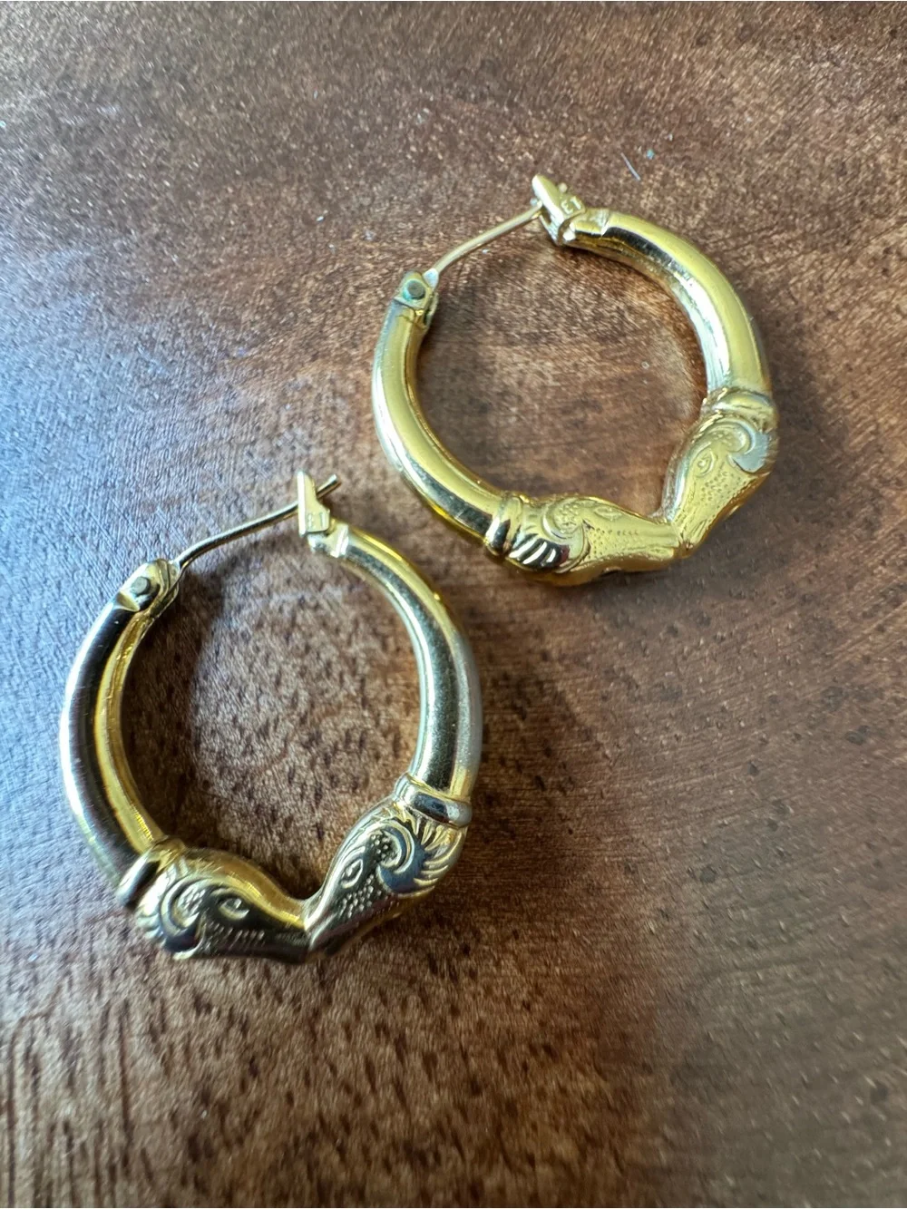 Vintage Gold Tone Aries Rams Head Hoop Earrings Signed Monet Hollow